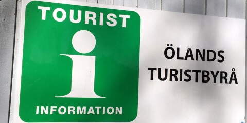 Vilken information som turisterna ges är viktigast, inte namnet på den organisation som står bakom informationen.