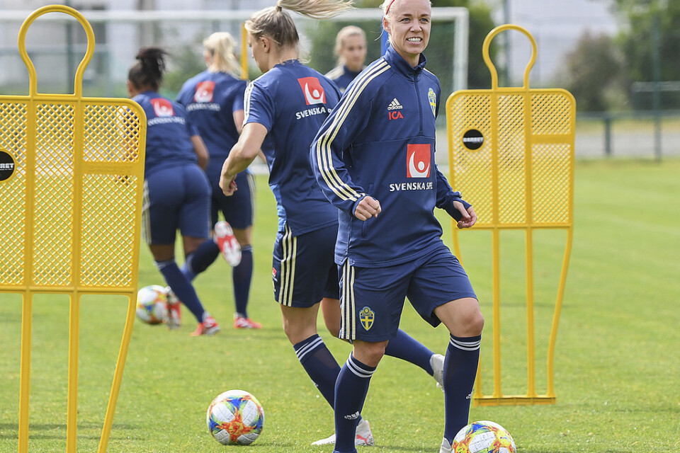 "Man måste vara med för det är nu det händer", säger svenska lagkaptenen Caroline Seger som tror att VM i Frankrike blir det lyft som damfotbollen behöver.