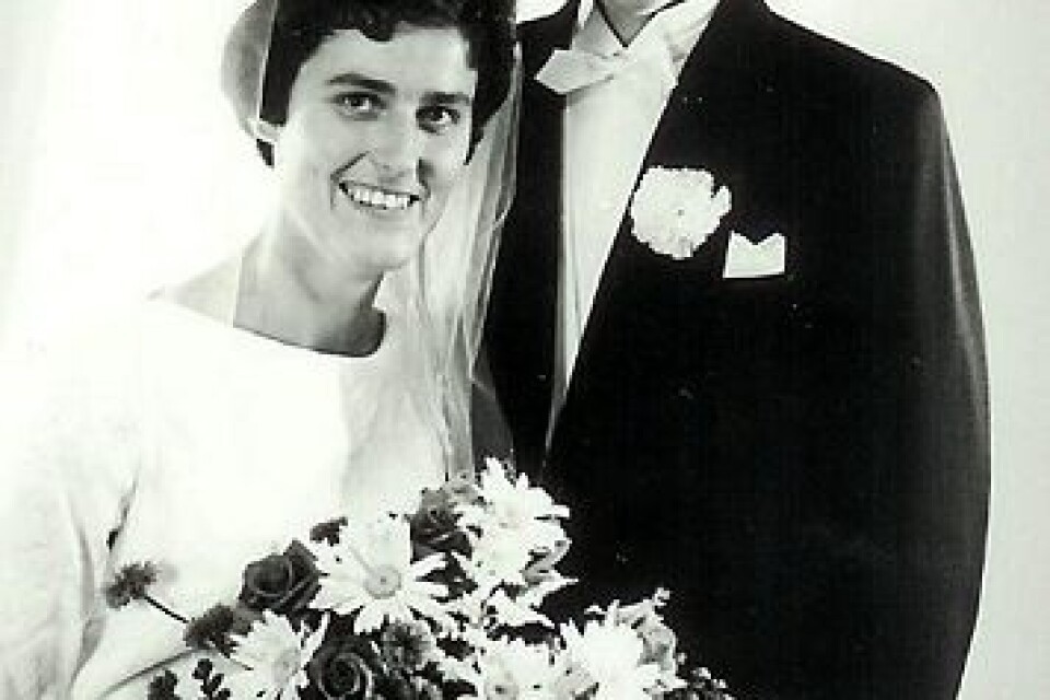 Så här unga och lyckliga såg de nyblivna makarna Johannesson ut för 50 år sedan. Foto: Privat