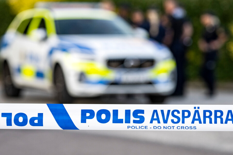 Polisen utreder mord efter det att en avliden person hittats i ett vattendrag utanför Hagfors i Värmland. Arkivbild.