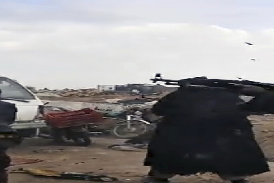 Bilden tagen från en IS-video visar IS-stridande under slutstriden om staden al-Baghuz. Arkivbild.