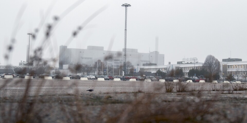 Över 300 anställda blir av med jobben på Elbilsutvecklaren Nevs, med säte i Saabs gamla fabrik i Trollhättan.