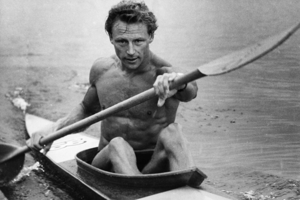Gert Fredriksson efter OS-guldet i London 1948. Arkivbild