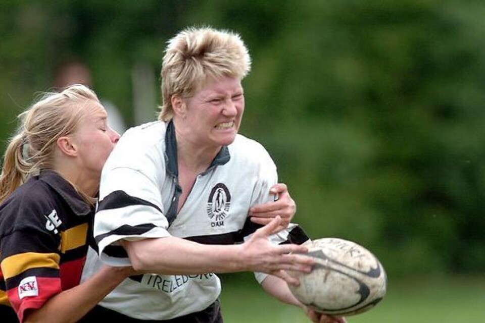 42 år ung tvingas Britt Ahlström lägga av med rugbyn. En 24 årig aktiv karriär är över. Arkivbild: Tomas Nyberg