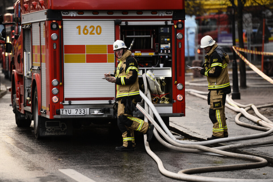 Ett EU-direktiv som kan förändra schemat för svenska brandmän väcker kritik. Arkivbild.