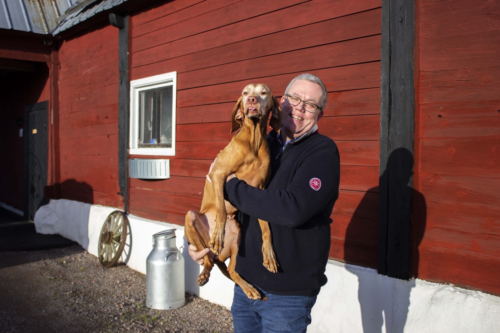 Hunden Niola gav inspiration till Håkans första lampa.