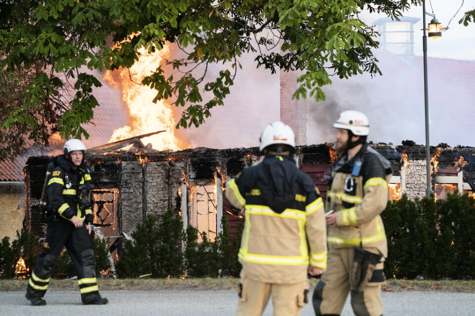 Vid branden i Alnarp tidigt på onsdagsmorgonen förstördes en stor, äldre förrådsbyggnad i trä.