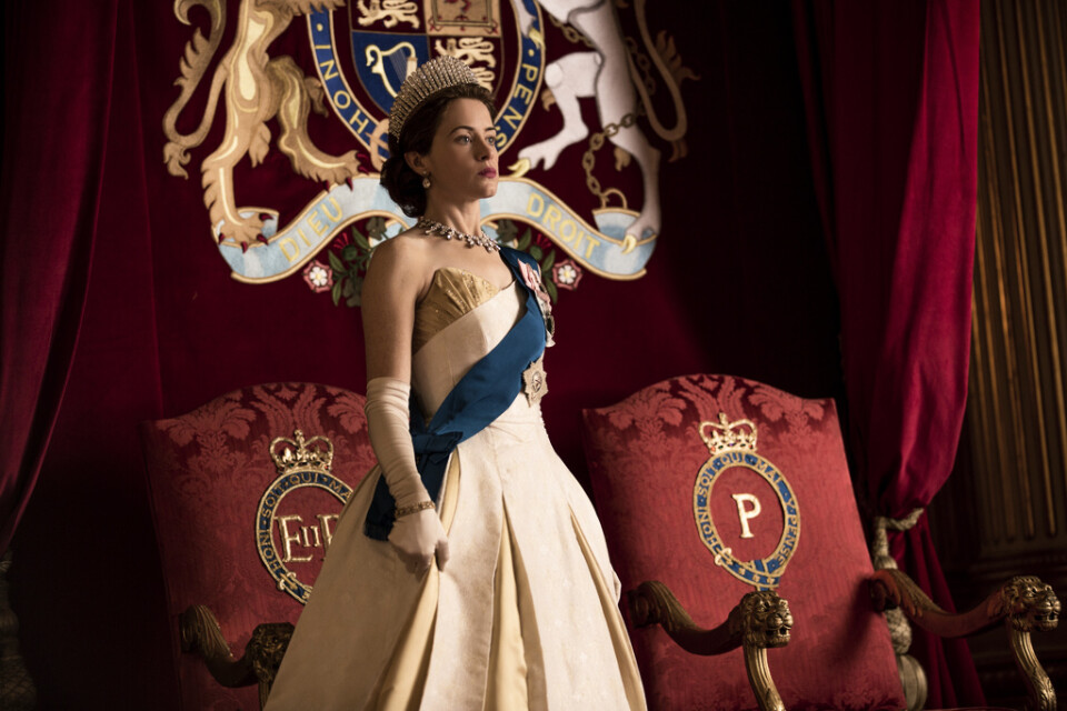 Claire Foy har kommit att tycka mer och mer om sin rollfigur i "The crown". "Jag har kommit att älska den Elizabeth jag spelar", säger hon. Pressbild.