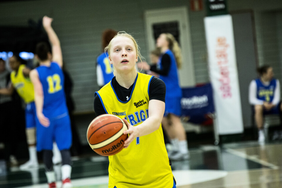 Klara Lundquist under basketlandslagets träning. Arkivbild.