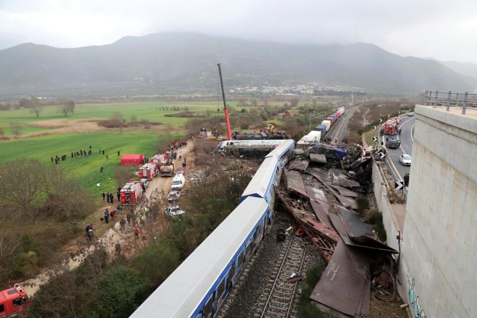 Många studenter på väg hem efter en långhelg befann sig på tåget som krockat med ett godståg i Grekland.