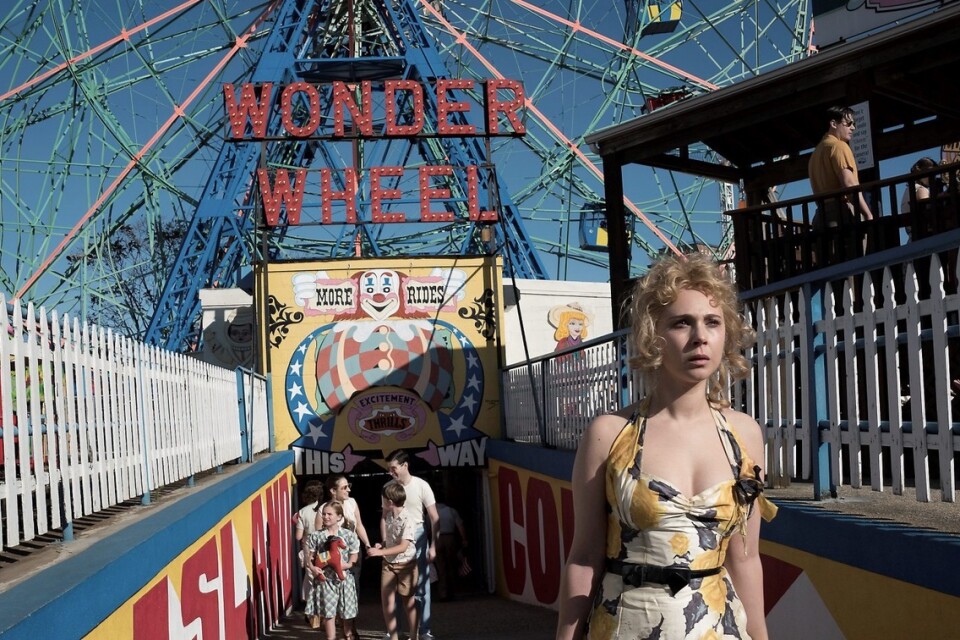 Juno Temple i Wonder Wheel. Foto: Amazon Studios via AP