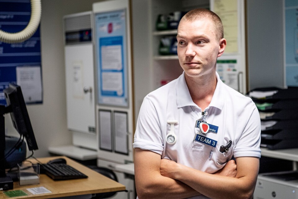 Adam Karlsson, undersköterska på akutmottagningen i Växjö.