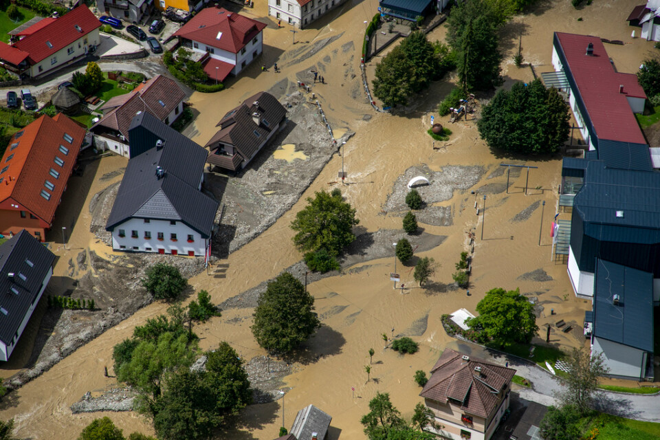 Ett översvämmat område i norra Slovenien i söndags. Arkivbild.