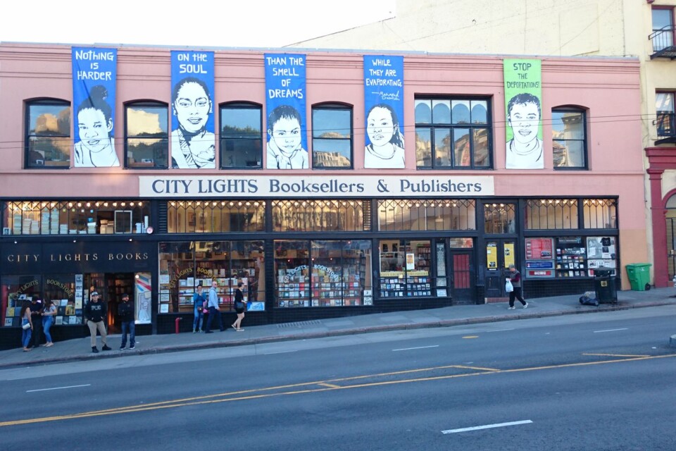 Bokhandeln City Lights Books grundades av Lawrence Ferlinghetti för 65 år sedan, och både bokhandeln och dess grundare, även författare, är vid god hälsa.