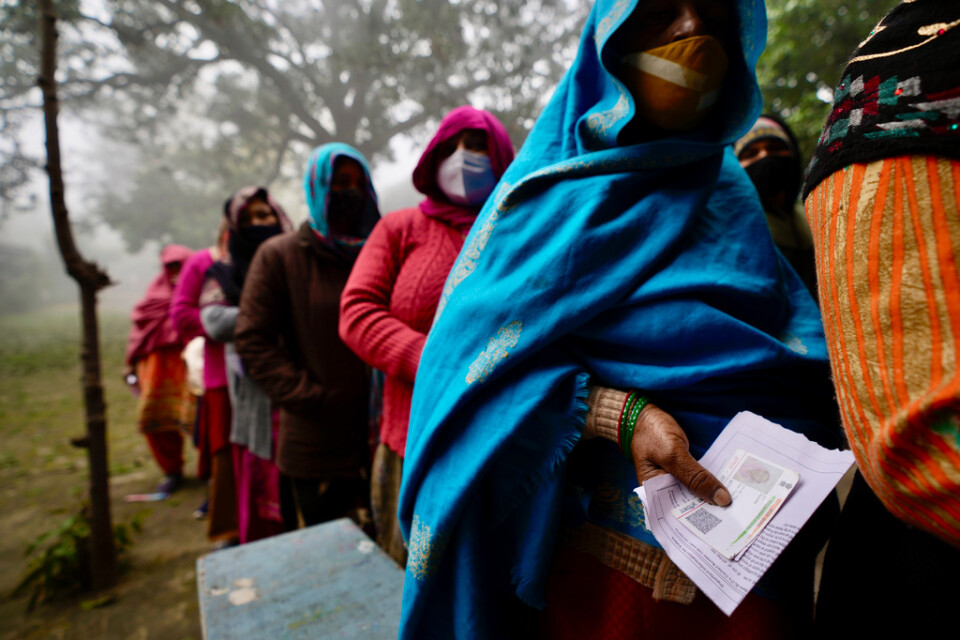 Sammanlagt 150 miljoner invånare i delstaten Uttar Pradesh väntas rösta.