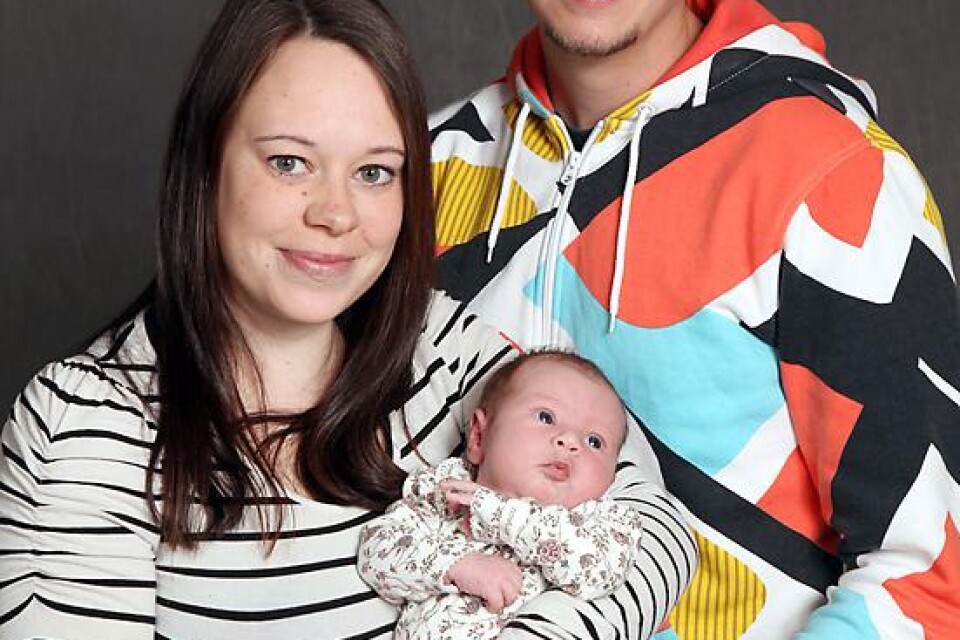 Amanda och Svante Ronneback, Backaryd, fick den 22 mars en dotter, Ellen, som vägde 4 050 g och var 50 cm. Syskon: Amanda, Elias.