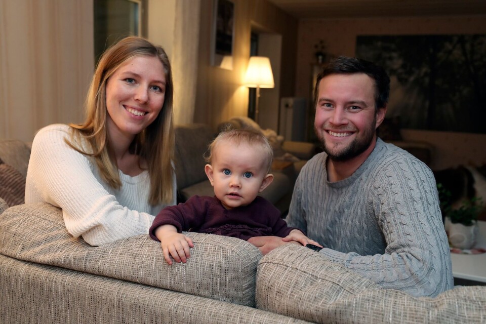 Johanna Henriksson, 27 gift med Jacob Henriksson, 32, har dottern Clara Henriksson, 10 månader.