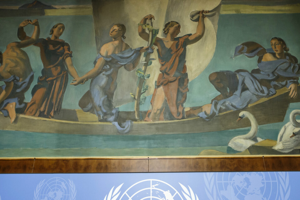 Fördomar mot kvinnor är djupt rotade, konstaterar FN. Här ett konstverk på väggen i organisationens Europahögkvarter i Genève. Arkivbild.