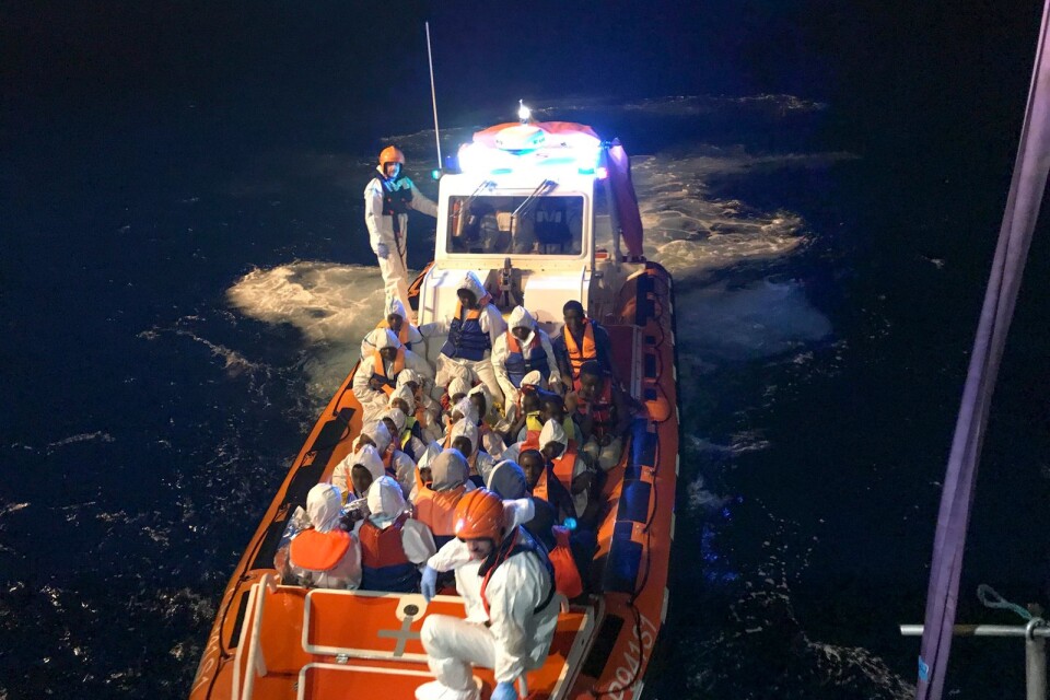 Migranter tas ombord KBV 002.