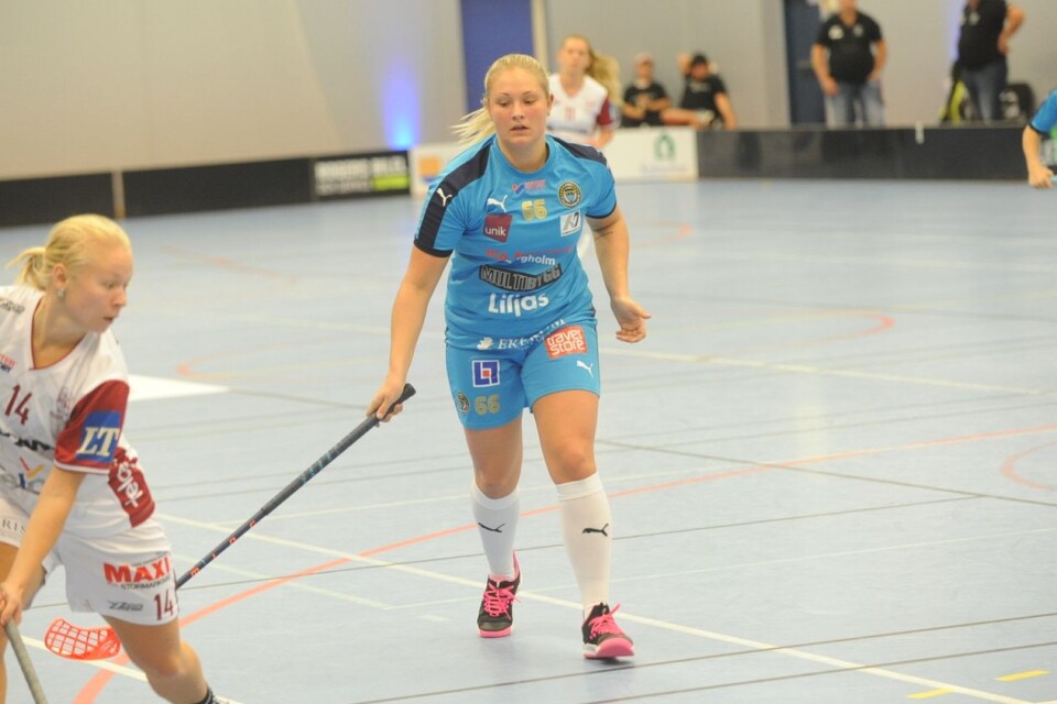 Elise Henrichsen gjorde 51 poäng för Solfjäderstaden i division 1 i fjol. Nu satte hon sitt första allsvenska mål för FBC Kalmarsund.