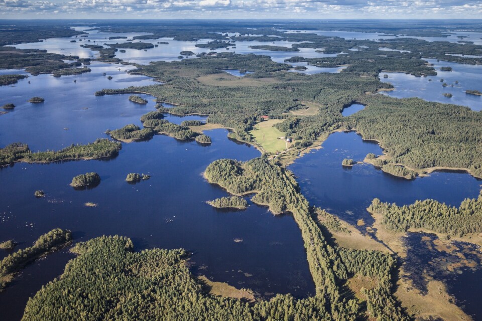 Sjön Åsnen med Åsnens Nationalpark.