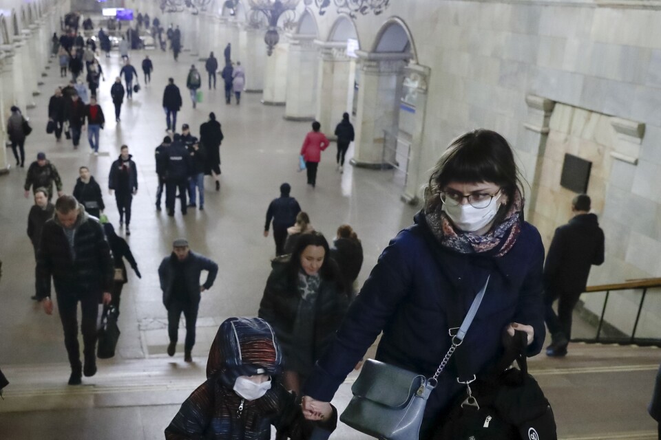 Virusrädsla i tunnelbanan i Rysslands huvudstad Moskva.
