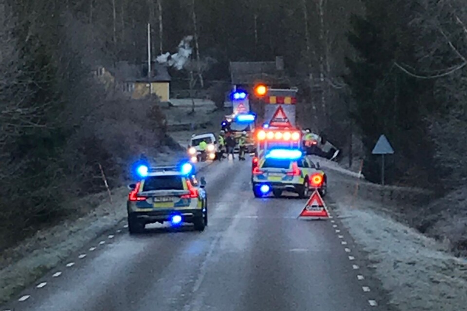 Så här såg det ut på olycksplatsen mellan Eringsboda och Möljeryd. Halka råder på flera av länets vägar.