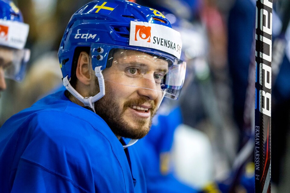 Oliver Ekman Larsson vill spela klart NHL:s grundserie.