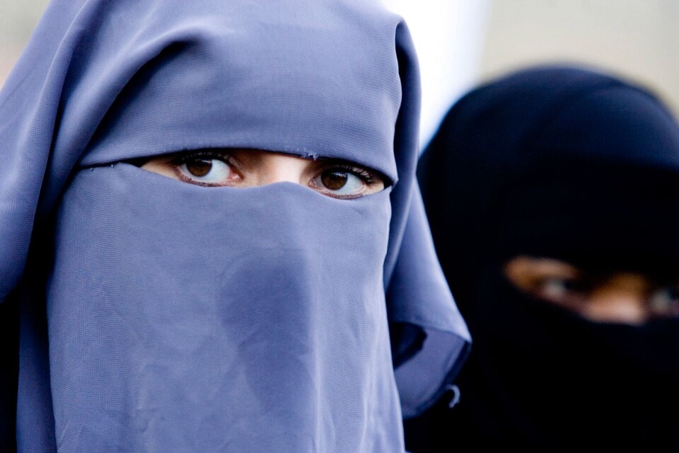 Kvinnor i niqab. Arkivbild.