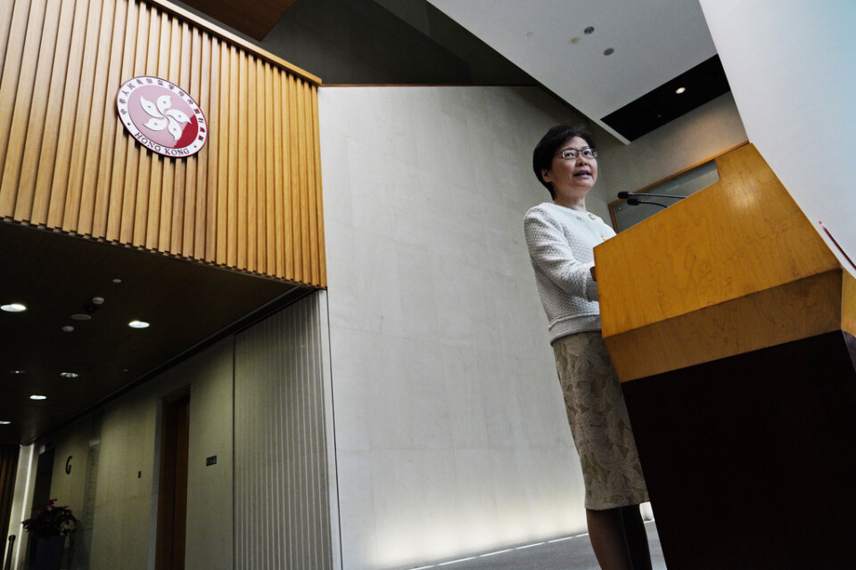 Hongkongs ledare Carrie Lam under en presskonferens under tisdagen.