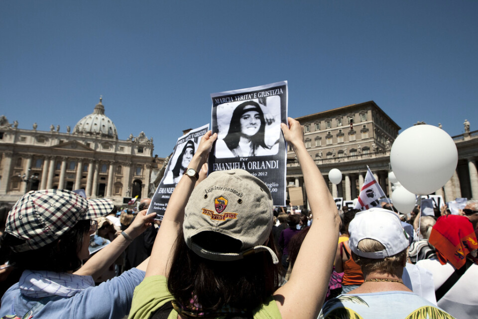 En av många manifestationer på Petersplatsen i Vatikanen för "sanning och rättvisa för Emanuela". Nu ska hennes försvinnande utredas på nytt. Arkivbild.