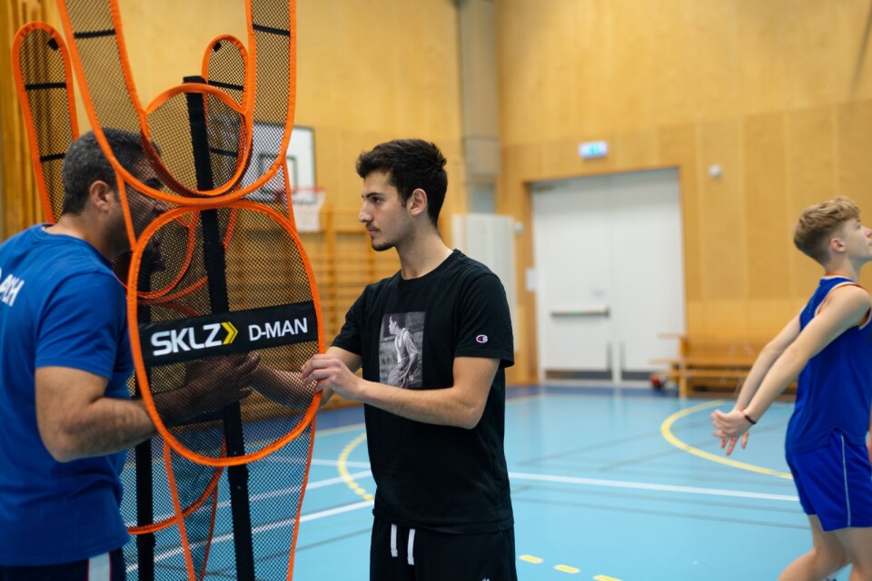 In KFUM Kristianstad Basket Sami Hafez is head trainer and Mohamed Alsebai assists him in training KFUM C4 Kings Hu0809.