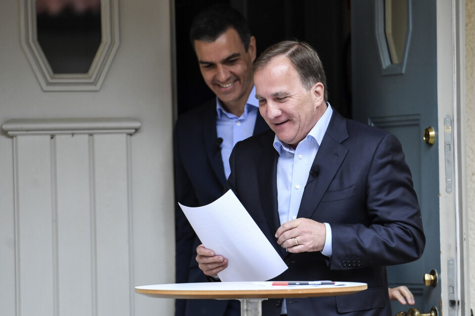 Statsminister Stefan Löfven och Spaniens premiärminister Pedro Sànchez vid ett möte i Sverige i somras. Arkivbild.
