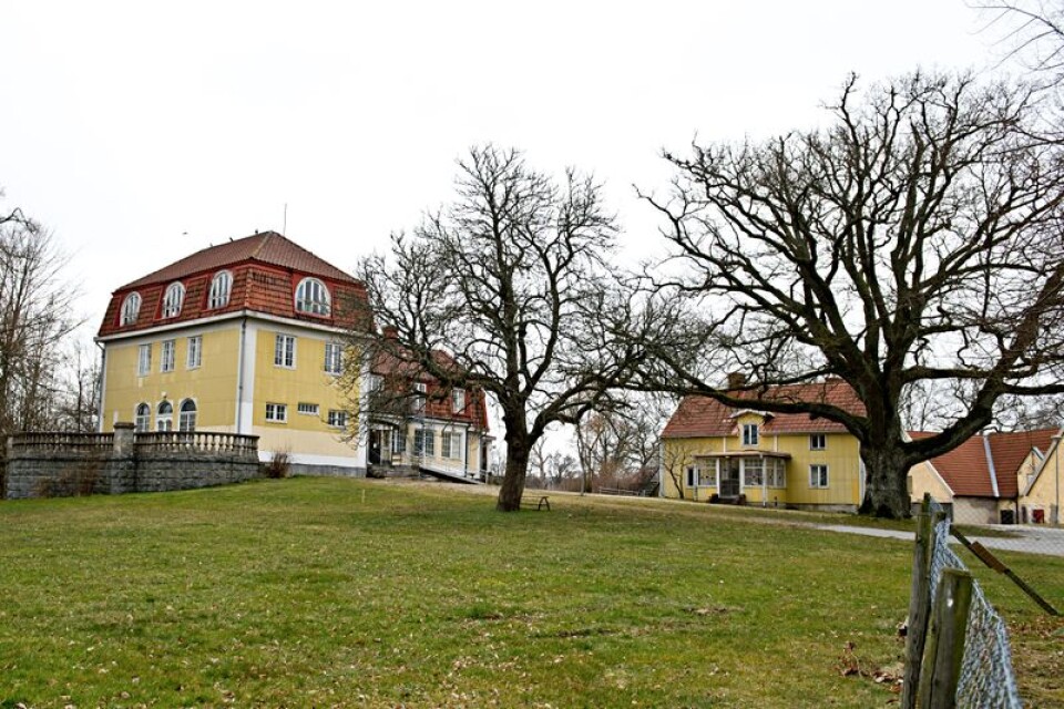 Var hittar man en lokal?   ­Villa Fehr är borttingat till ett bostadsbolag, och alternativet nya  skolan släpptes.