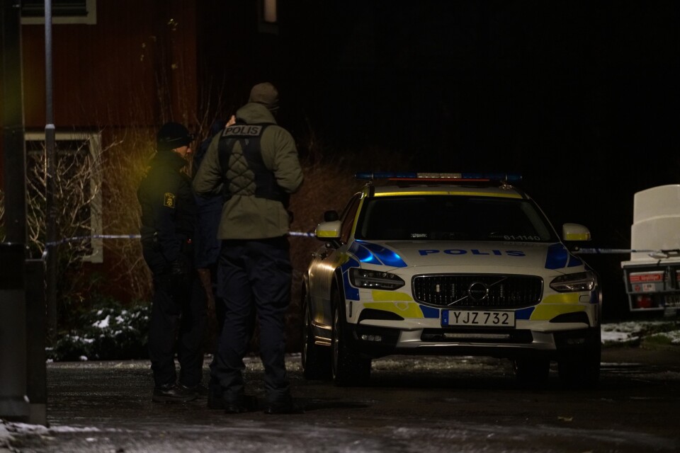 Polis vid mordplatsen på Teleborg i Växjö.