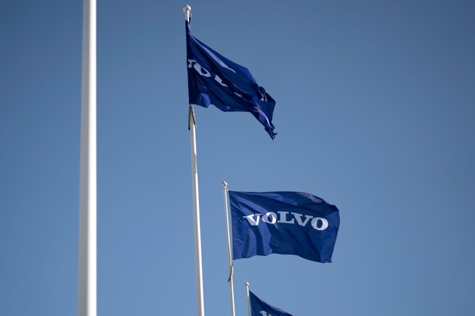 Volvo har den senaste tiden fått hård kritik på grund av styrelsens förslag om aktieutdelning.