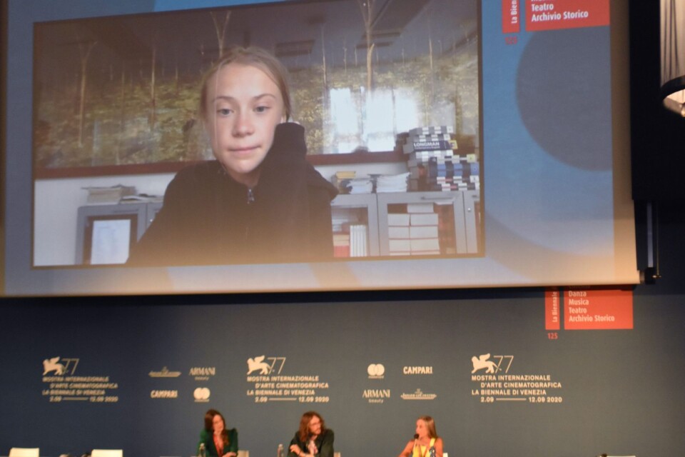 Greta Thunberg med på videolänk på filmfestivalen i Venedig.