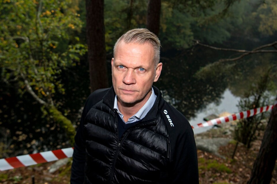 Kallafallgruppen i Skånes chef Bo Lundqvist på plats då dykare söker i Jedenryds Stenbrott söder om Immeln utanför Kristianstad.