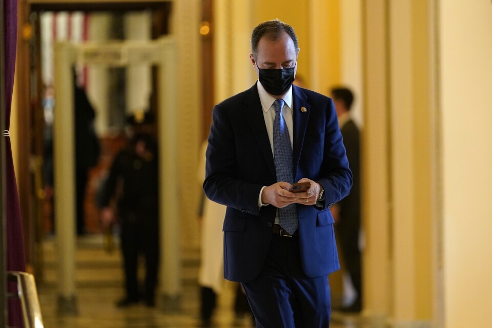 Adam Schiff, ordförande för representanthusets underrättelseutskott, uppges ha avlyssnats av USA:s justitiedepartement genom sin telefon. Arkivbild.