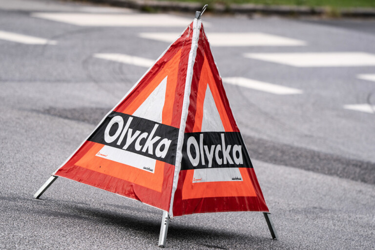 Man död i trafikolycka utanför Borås