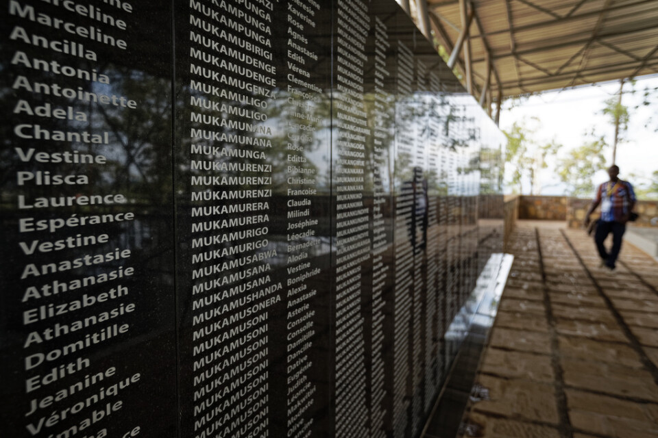 En minnesplats för tusentals människor som dödades vid en kyrka under folkmordet i Rwanda 1994. Nu har en man som misstänks ha deltagit i folkmordet gripits i Göteborg.