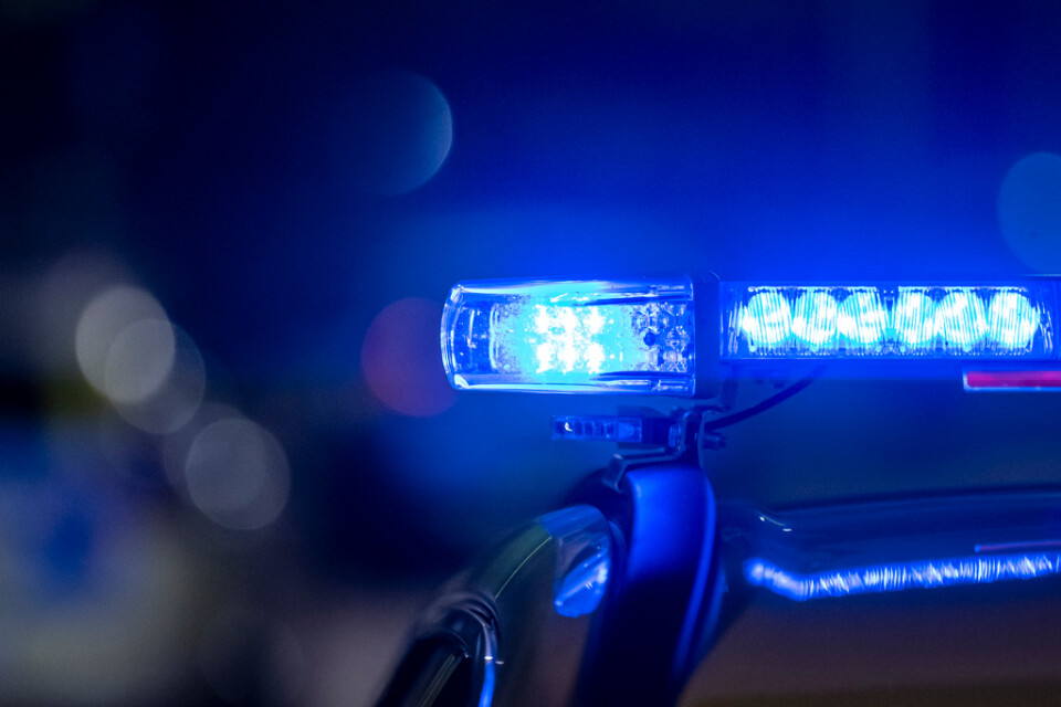Polisen utreder mordförsök efter att en man knivhuggits i armen i Halmstad. Arkivbild.