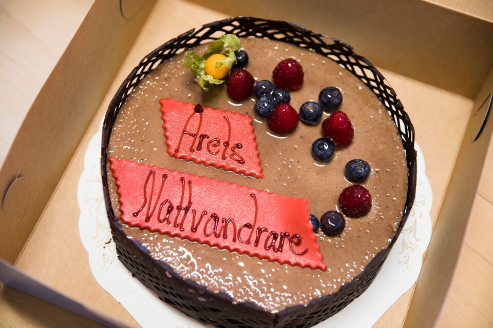 Specialbeställda tårtor, dagen till ära, bjöds det på i nattvandrarnas lokal på Trädgårdsgatan.