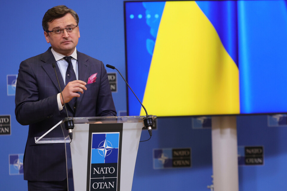 Ukrainas utrikesminister Dmytro Kuleba på presskonferensen efter torsdagens möte med Nato-länderna.