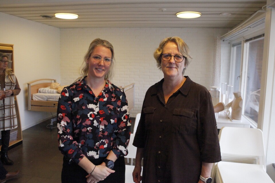 Torsås kommuns satsning på ett metodrum ska öka kompetensen för vårdpersonal. Vid invigningen medverkade bland annat Anna Löhnert, enhetschef inom hälso- och sjukvård och Anette Danielsson, medicinskt ansvarig sjuksköterska.