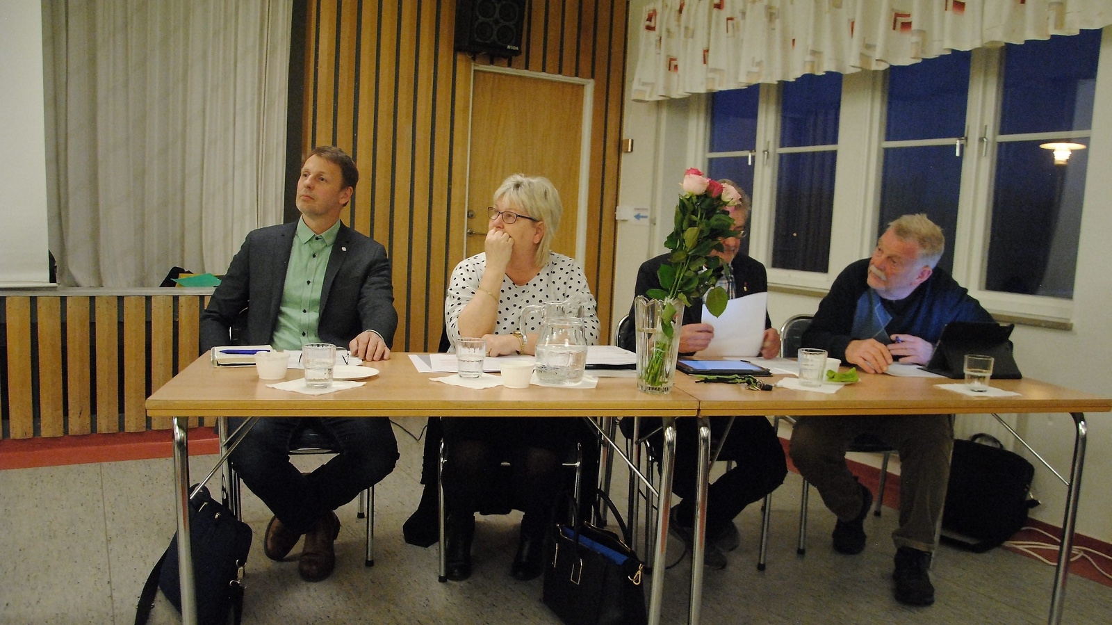 Rödgröna laget: Arne Persson (C), Lena Wallentheim (S), Per-Åke Purk (V) och Hans-Göran Hansson (MP).