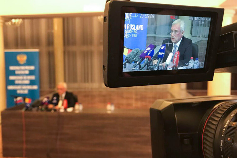Rysslands biträdande utrikesminister Aleksander Grusjko på en presskonferens vid ryska ambassaden i Bryssel i januari, innan kriget med Ukraina bröt ut.
