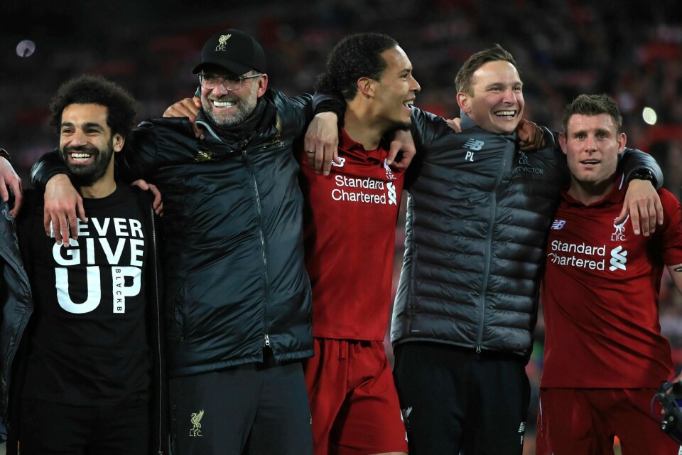 Får Liverpools Mohamed Salah, Jürgen Klopp, Virgil van Dijk, Pepijn Lijnders (assisterande tränare) och James Milner fira efter ännu ett drama på söndagen?