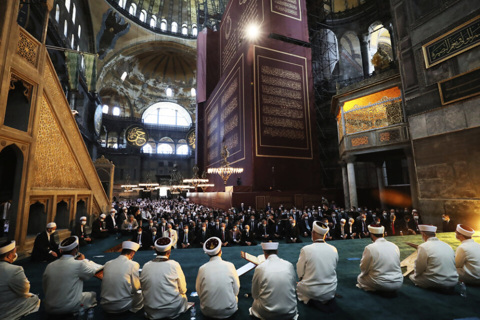Bönestund i Hagia Sofia i Istanbul, med bland andra Turkiets president Recep Tayyip Erdogan.