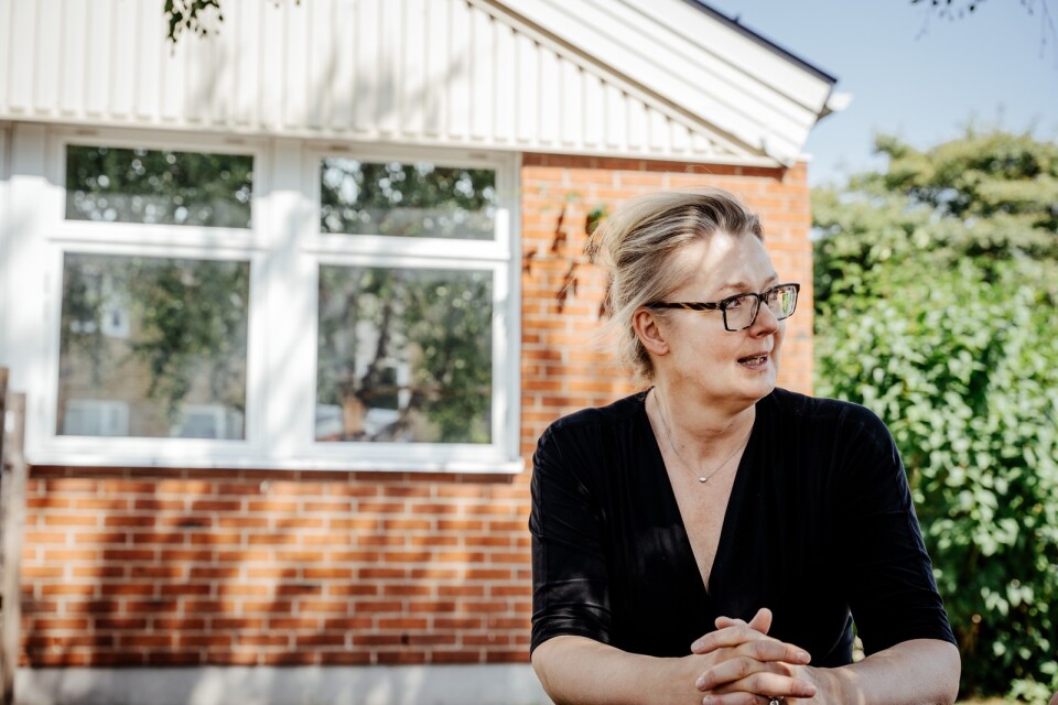 Lina Axelsson Kihlblom, skolminister (S), på besök i Rottne.
